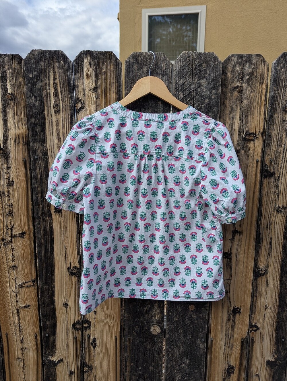 100% cotton J. Crew Factory White Top with Pink & Green Pineapple Print - Picture 3 of 6